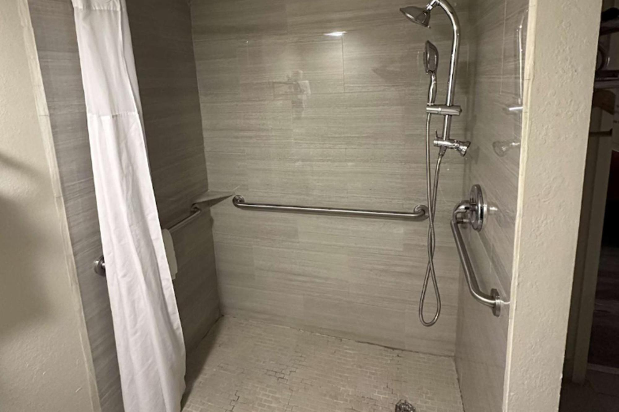 Super 8 By Wyndham Athens Tx Hotel Room photo